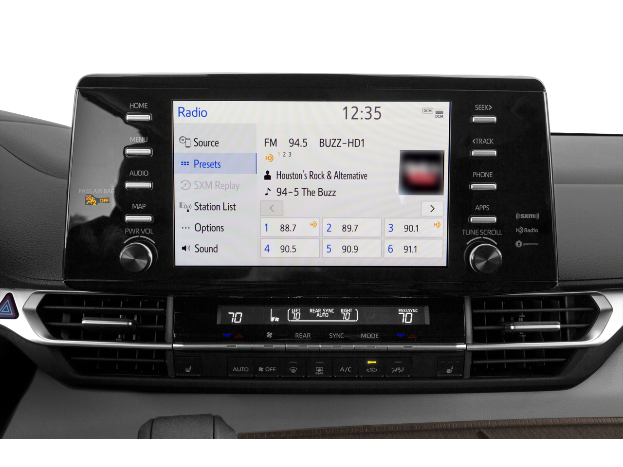 2023 Toyota Sienna XLE 7 Passenger Plus Package FWD