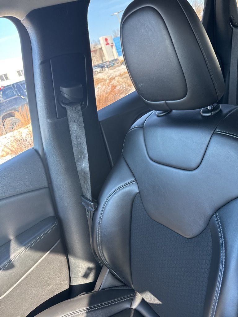 2019 Jeep Cherokee Latitude Plus 4WD