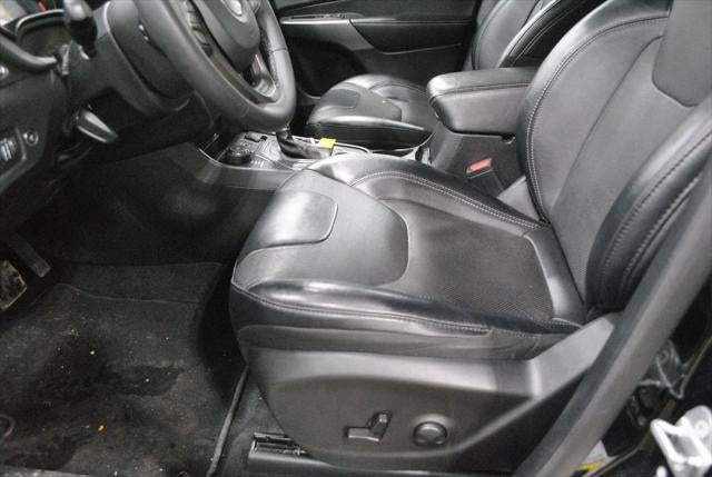 2022 Jeep Cherokee Latitude Lux 4WD