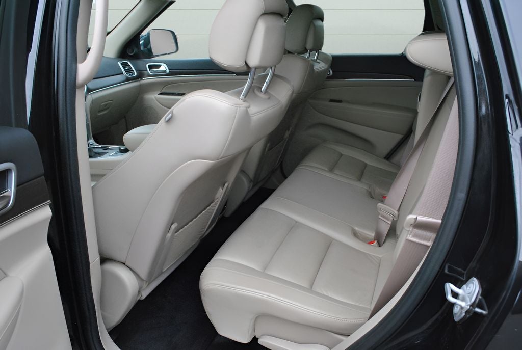 2018 Jeep Grand Cherokee Limited AWD w/3rd Row Seating