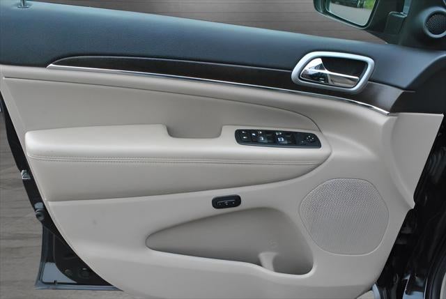 2018 Jeep Grand Cherokee Limited AWD w/3rd Row Seating