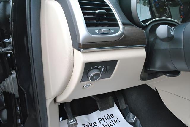 2018 Jeep Grand Cherokee Limited AWD w/3rd Row Seating