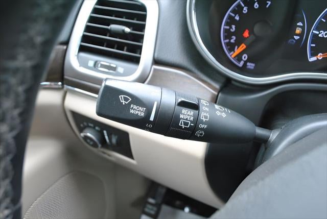 2018 Jeep Grand Cherokee Limited AWD w/3rd Row Seating