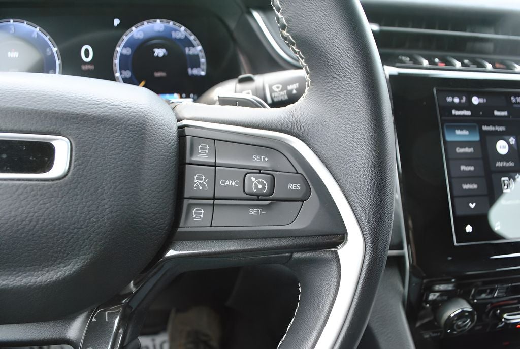 2022 Jeep Grand Cherokee Altitude AWD