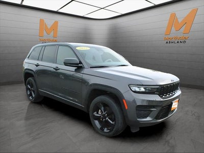 2022 Jeep Grand Cherokee Altitude AWD