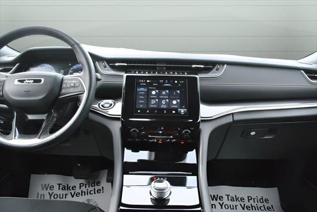2022 Jeep Grand Cherokee Altitude AWD