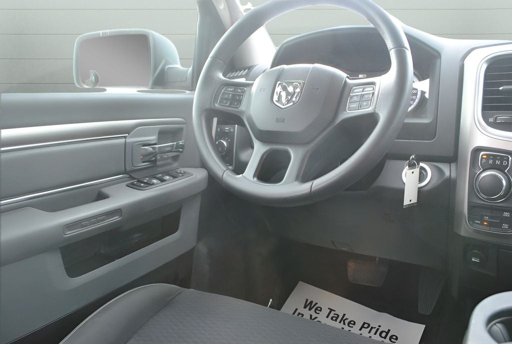 2019 RAM 1500 Warlock Quad Cab 4x4 HEMI 5.7L V8