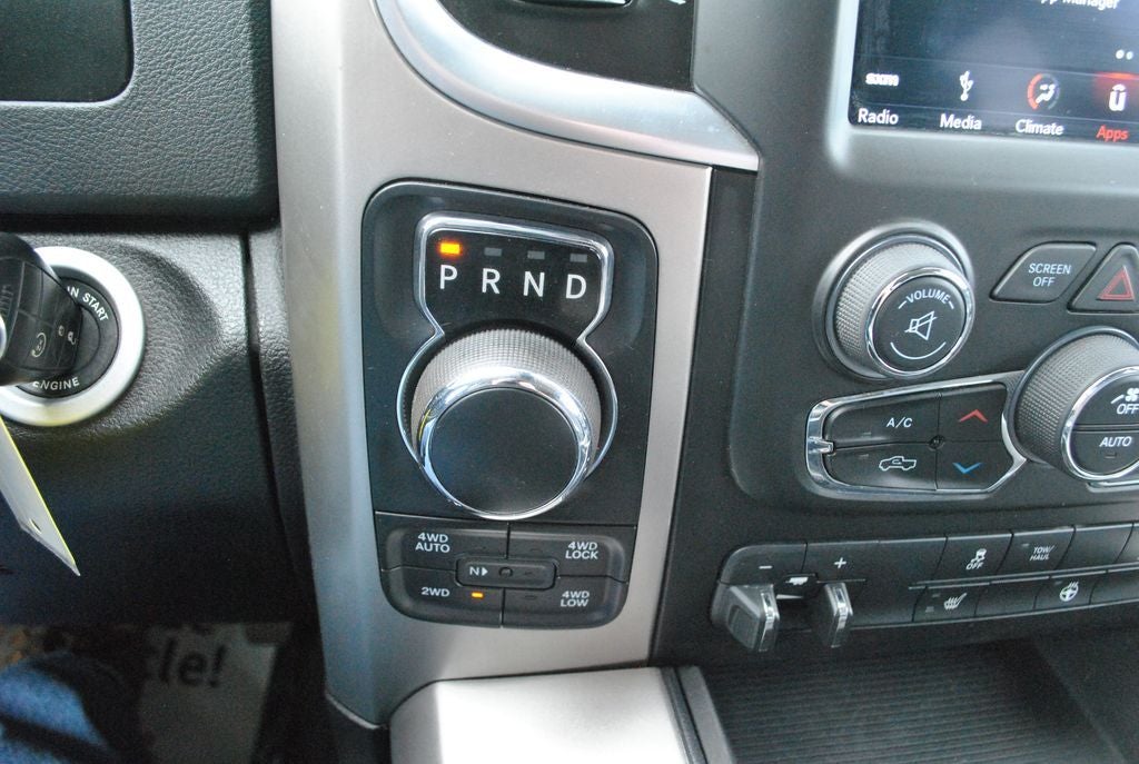 2019 RAM 1500 Big Horn Crew Cab 4x4 5.7L V8