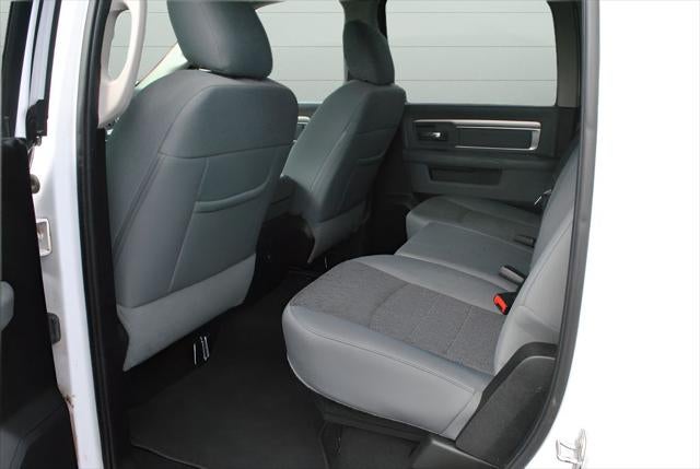 2019 RAM 1500 Big Horn Crew Cab 4x4 5.7L V8