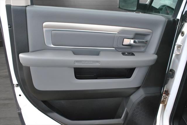 2019 RAM 1500 Big Horn Crew Cab 4x4 5.7L V8