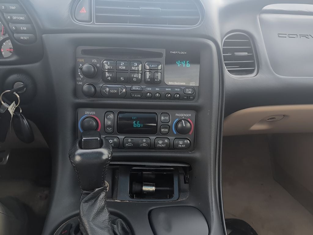 2000 Chevrolet Corvette Convertible RWD