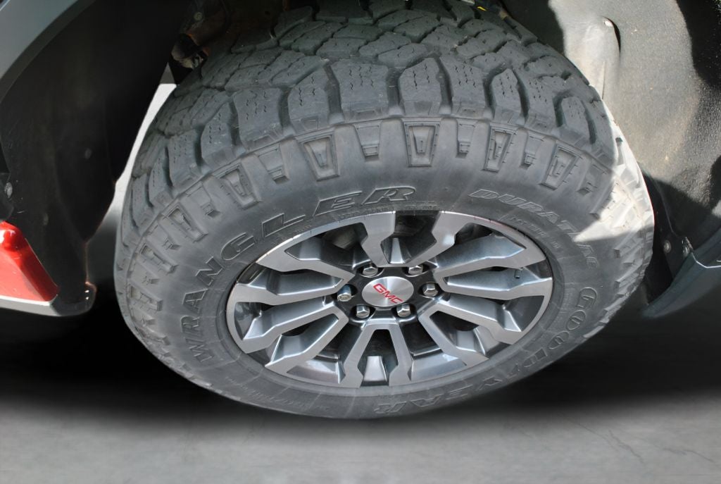 2023 GMC Sierra AT4 Crew Cab 4x4