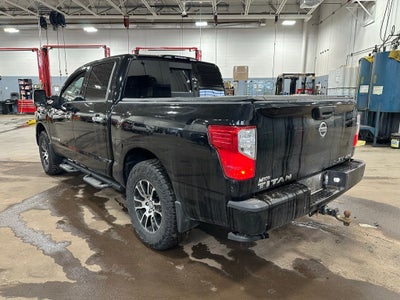 2021 Nissan Titan SV Crew Cab 4x4 5.6L V8