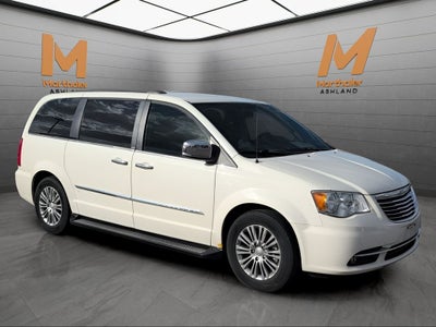 2013 Chrysler Town and Country Touring-L FWD