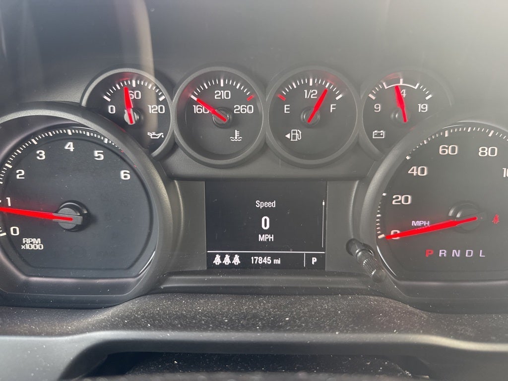 2024 Chevrolet Silverado HD Custom Crew Cab 4x4 6.6L V8