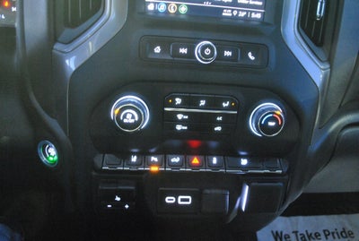 2024 Chevrolet Silverado HD Custom Crew Cab 4x4 6.6L V8