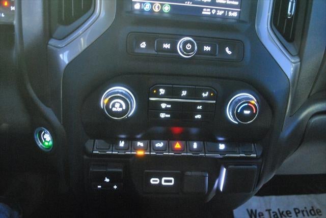 2024 Chevrolet Silverado HD Custom Crew Cab 4x4 6.6L V8