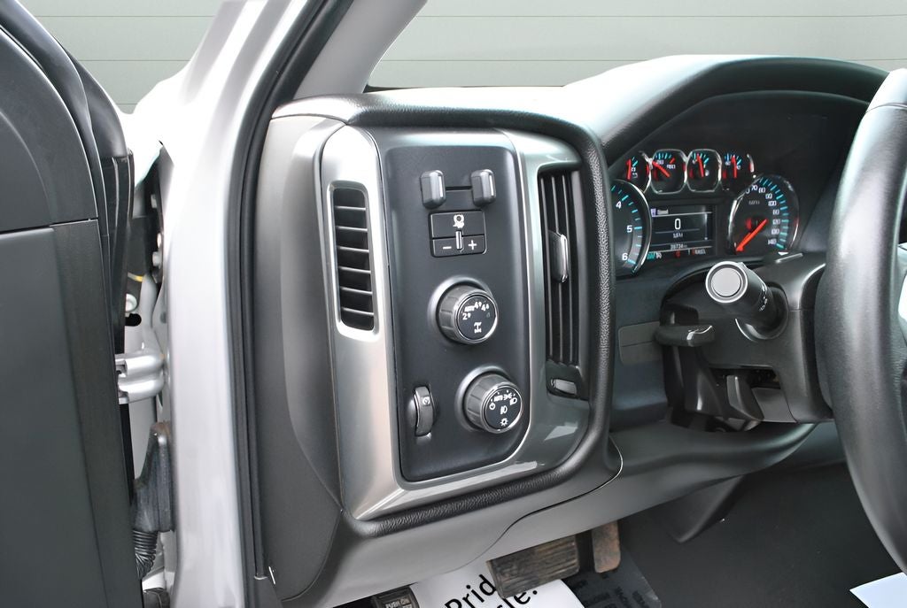2018 Chevrolet Silverado LT Crew Cab Z71 4x4