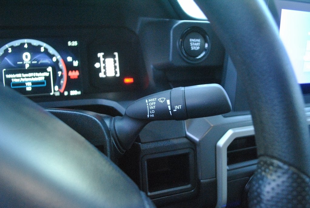 2025 Toyota TACOMA SR5 SR5 Double Cab 4x4