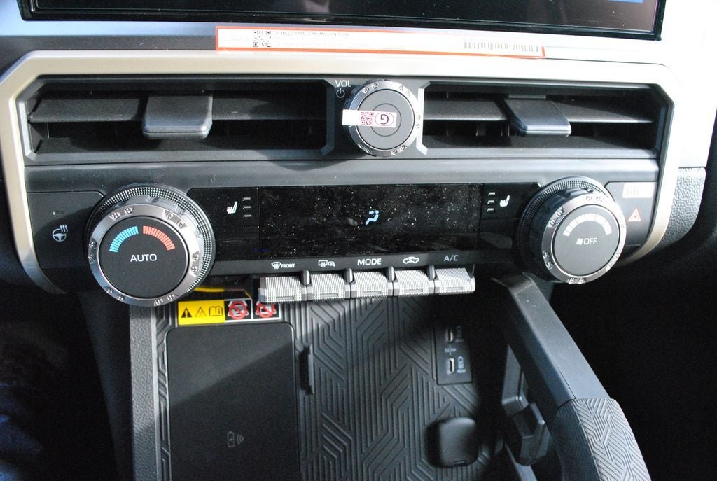 2026 Toyota Tacoma i-FORCE MAX TRD Off Road