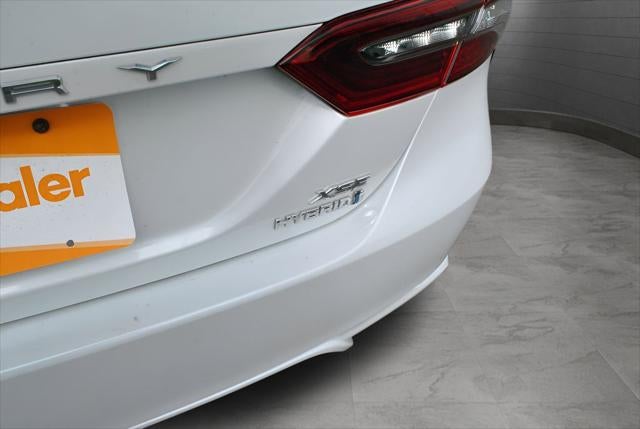 2024 Toyota Camry Hybrid XSE FWD