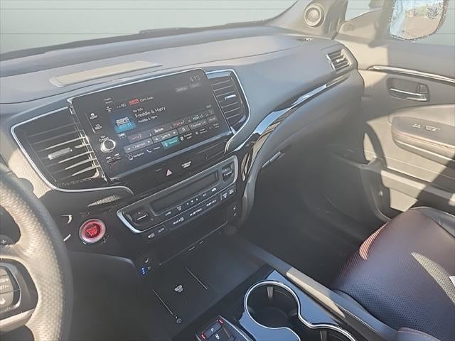 2025 Honda Ridgeline Black Edition Crew Cab AWD 3.5L V6