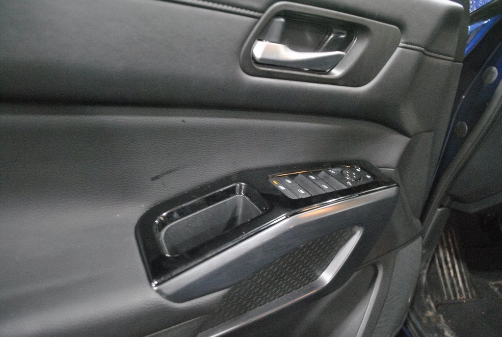 2025 Nissan Pathfinder SL AWD