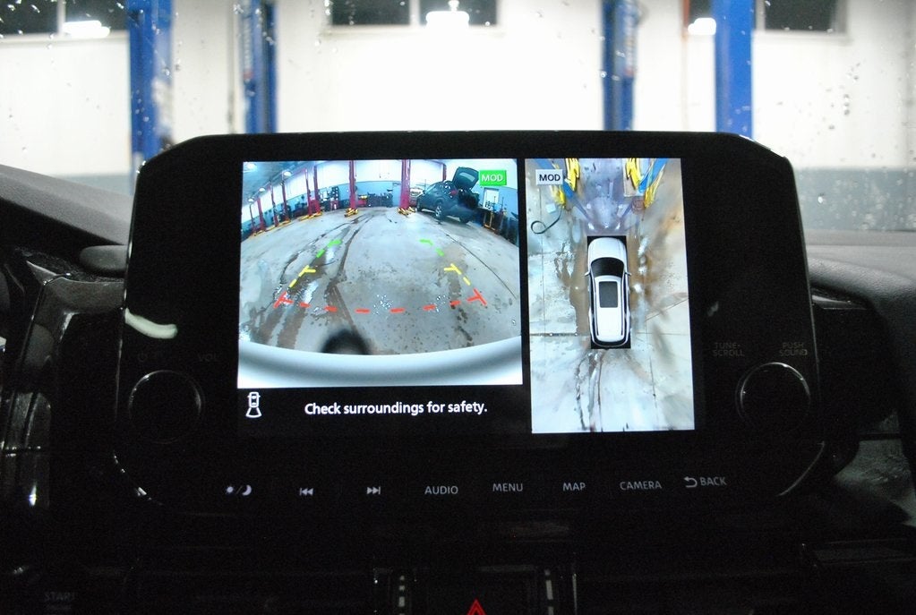 2025 Nissan Pathfinder SL AWD