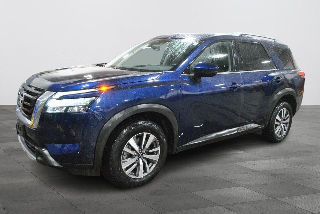 2025 Nissan Pathfinder SL AWD
