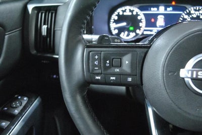 2025 Nissan Pathfinder SL AWD