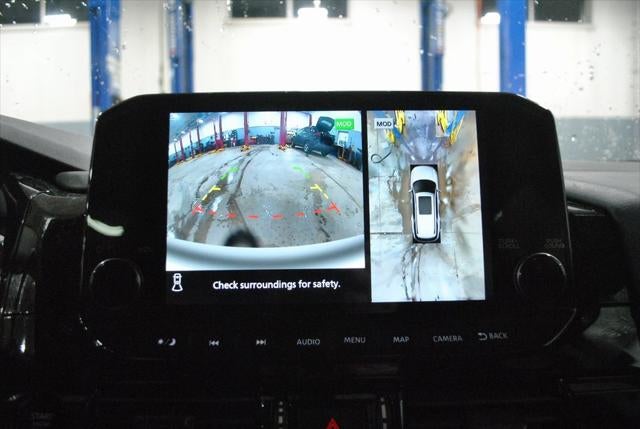 2025 Nissan Pathfinder SL AWD