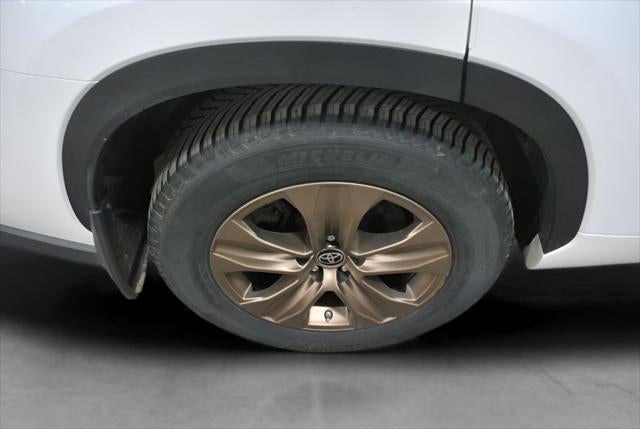 2023 Toyota HIGHLANDER HYBRD Bronze Edition AWD