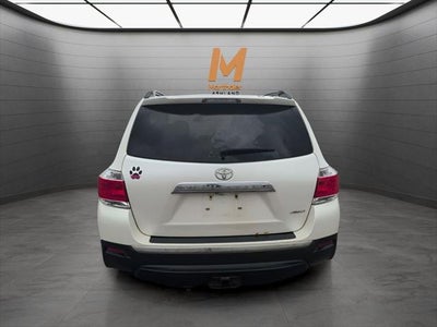 2013 Toyota HIGHLANDER Plus V6 AWD