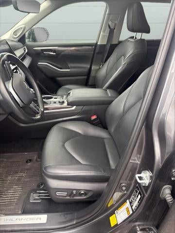 2021 Toyota Highlander Limited AWD 3rd Row w/ Tow Hitch