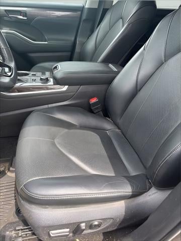 2022 Toyota Highlander Limited 8 Passenger AWD