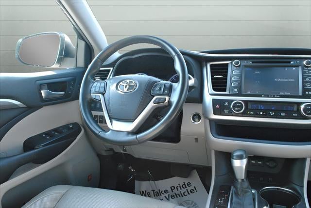2019 Toyota Highlander Limited Platinum