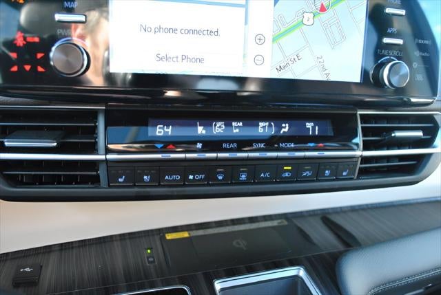 2024 Toyota Sienna Platinum 7 Passenger AWD