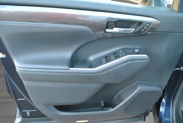 2022 Toyota Highlander Platinum AWD
