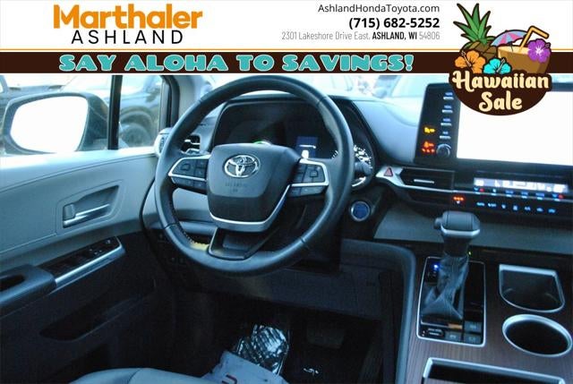 2022 Toyota SIENNA XLE XLE FWD