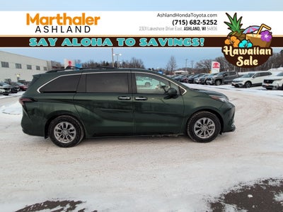 2023 Toyota SIENNA XLE XLE 7 Passenger Plus Package FWD