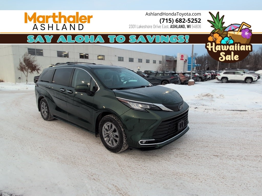 2023 Toyota SIENNA XLE XLE 7 Passenger Plus Package FWD