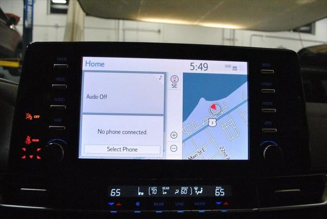 2023 Toyota SIENNA XLE XLE 7 Passenger Plus Package FWD