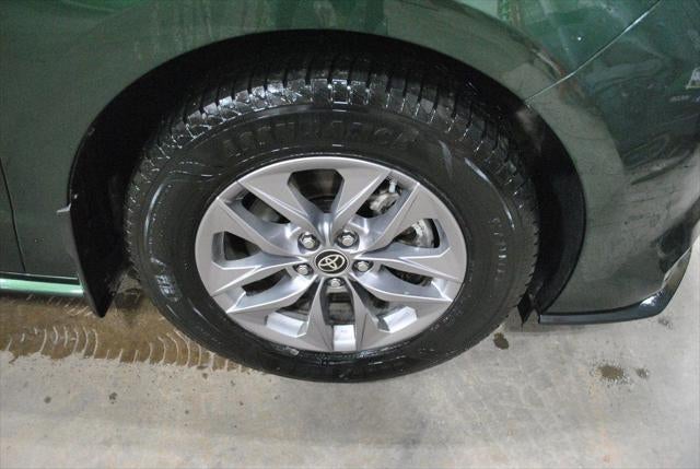 2023 Toyota SIENNA XLE XLE 7 Passenger Plus Package FWD