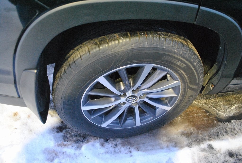 2018 Toyota HIGHLANDER XLE 7 Passenger AWD