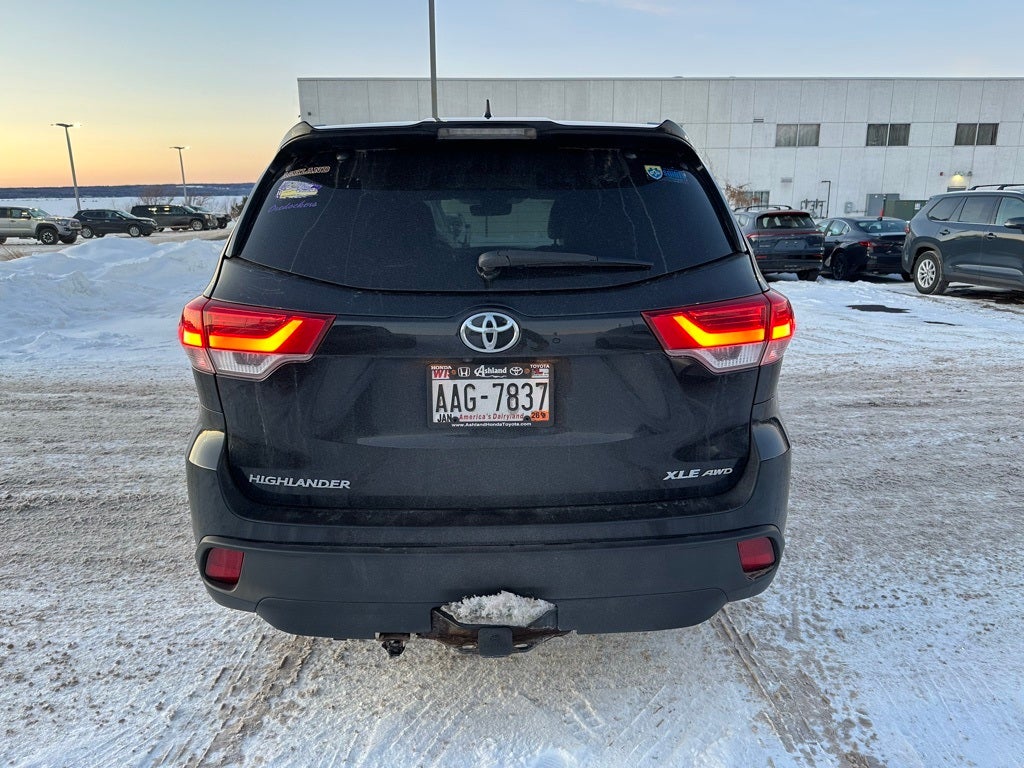 2018 Toyota HIGHLANDER XLE 7 Passenger AWD