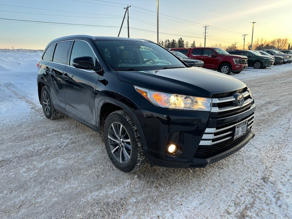 2018 Toyota HIGHLANDER XLE 7 Passenger AWD