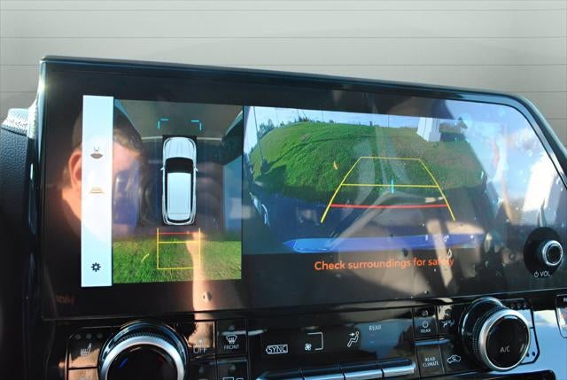 2023 Toyota Highlander Limited AWD / 8 Passenger