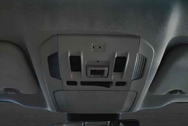 2023 Toyota Highlander Limited AWD / 8 Passenger