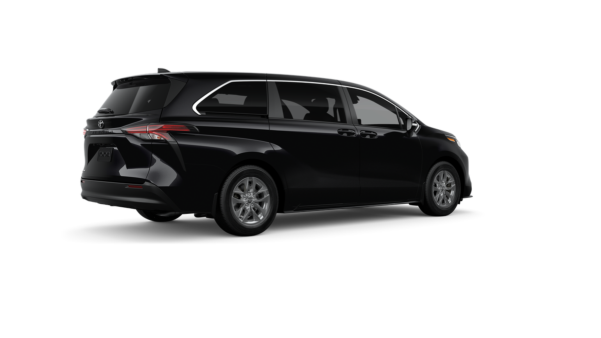 2026 Toyota Sienna LE 8 Passenger