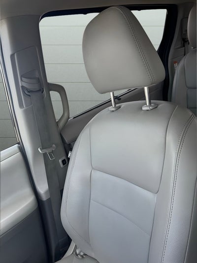 2020 Toyota Sienna XLE 8 Passenger FWD